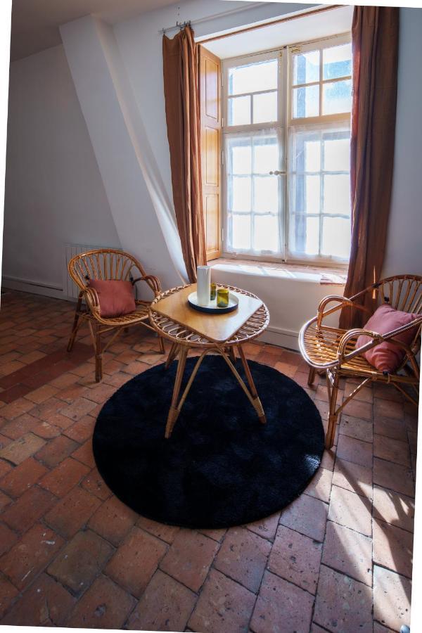 La Loge , Nuit Insolite Au Chateau De Beaugency Exterior foto